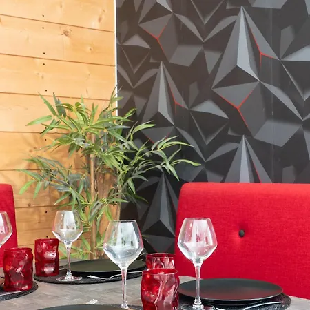 公寓 Angouleme, Cosy T2 Centre , Tv , Wifi , 4 Pers , Moderne , Parking 昂古莱姆